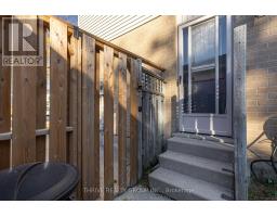 74 ERICA CRESCENT - 32