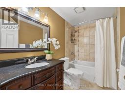 22 - 1399 COMMISSIONERS ROAD W - 29