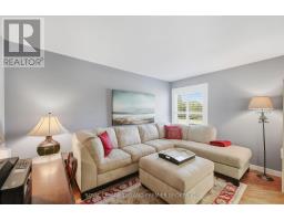 56 - 50 FIDDLERS GREEN ROAD - 21