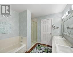 56 - 50 FIDDLERS GREEN ROAD - 33