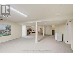 56 - 50 FIDDLERS GREEN ROAD - 35
