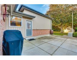 83 FAIRLANE ROAD - 34