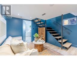 20 ELMWOOD AVENUE E - 34