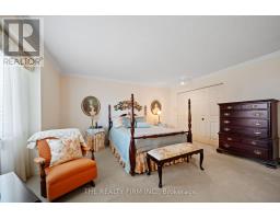27 - 93 PINE VALLEY GATE - 16