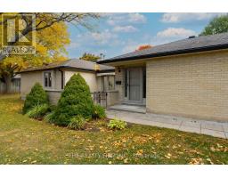 27 - 93 PINE VALLEY GATE - 3