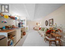 27 - 93 PINE VALLEY GATE - 33