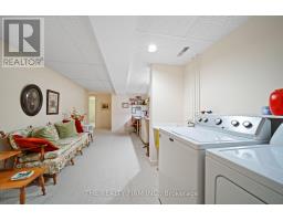 27 - 93 PINE VALLEY GATE - 34
