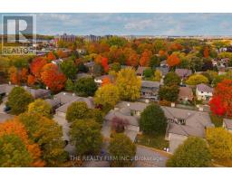27 - 93 PINE VALLEY GATE - 42