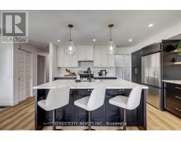 58 MANOR ROAD - 6