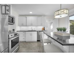 999 FARNHAM ROAD - 10