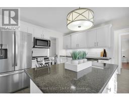 999 FARNHAM ROAD - 14