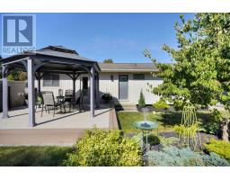 999 FARNHAM ROAD - 44