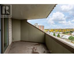 1105 - 1105 JALNA BOULEVARD - 16
