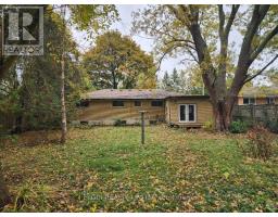 10 VINEDEN DRIVE - 25