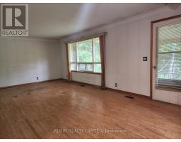 10 VINEDEN DRIVE - 4