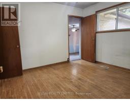10 VINEDEN DRIVE - 5