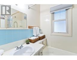 1285 YORK STREET - 33