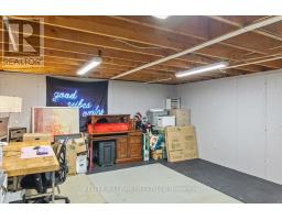 963 NOTRE DAME DRIVE - 32