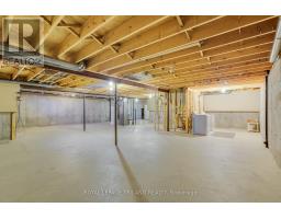 34 - 30 DOON DRIVE - 33