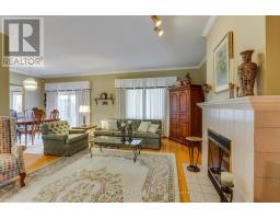 34 - 30 DOON DRIVE - 9