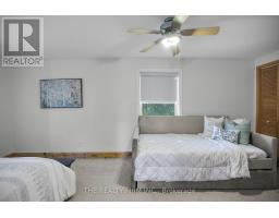 3692 BEVERLY GLEN - 21