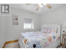 3692 BEVERLY GLEN - 22