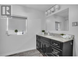 3692 BEVERLY GLEN - 23