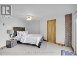 3692 BEVERLY GLEN - 25