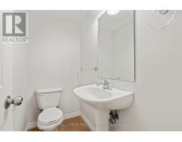 36 VANIER PLACE - 17