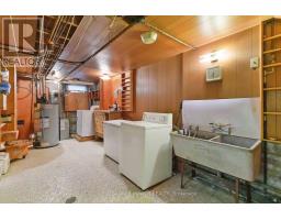 1 MCLEOD CRESCENT - 32