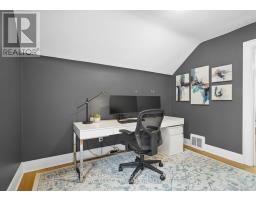 87 IROQUOIS AVENUE - 20