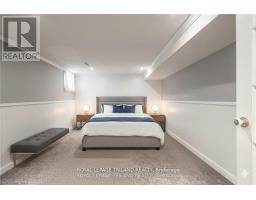 87 IROQUOIS AVENUE - 25