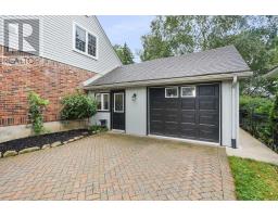 87 IROQUOIS AVENUE - 39