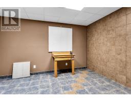 4 - 19 ANDERSON STREET - 19