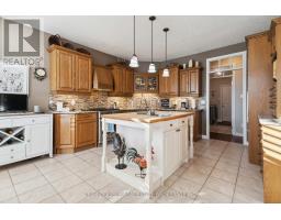 38 BUTTERNUT GROVE - 21