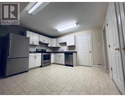 38 BUTTERNUT GROVE - 35