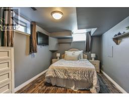 50000 DINGLE STREET - 27