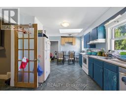 20 BARRINGTON AVENUE - 15