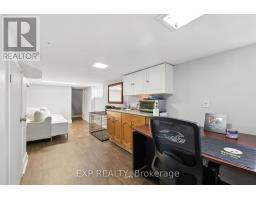 20 BARRINGTON AVENUE - 27