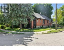 20 BARRINGTON AVENUE - 3