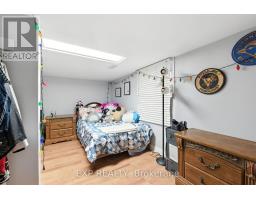 20 BARRINGTON AVENUE - 30