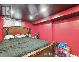 20 BARRINGTON AVENUE - 35