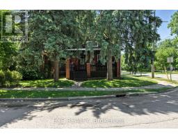 20 BARRINGTON AVENUE - 4