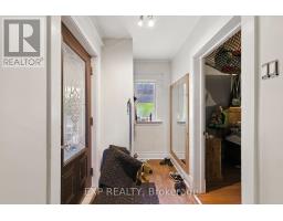 20 BARRINGTON AVENUE - 8