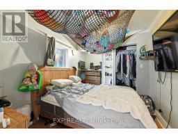 20 BARRINGTON AVENUE - 9