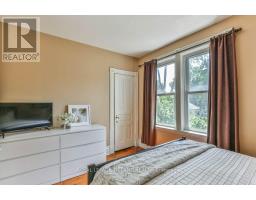 38 BYRON AVENUE E - 21