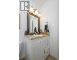 50 MERIDENE CRESCENT E - 32