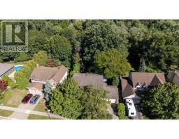 50 MERIDENE CRESCENT E - 4