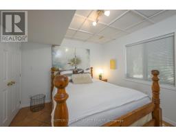 11 - 1337 COMMISSIONERS ROAD W - 34