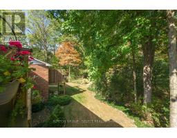 11 - 1337 COMMISSIONERS ROAD W - 5